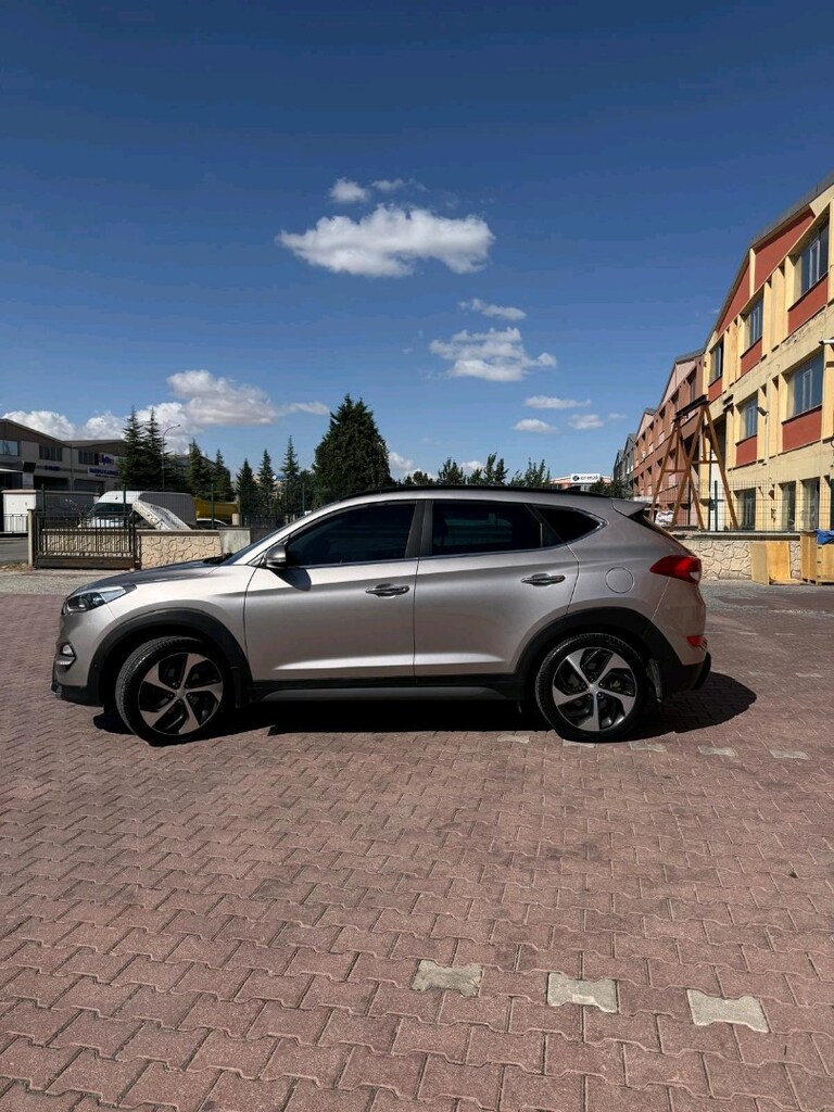 tucson 2015 hatasız boyasız 4*4 lpg li - 8