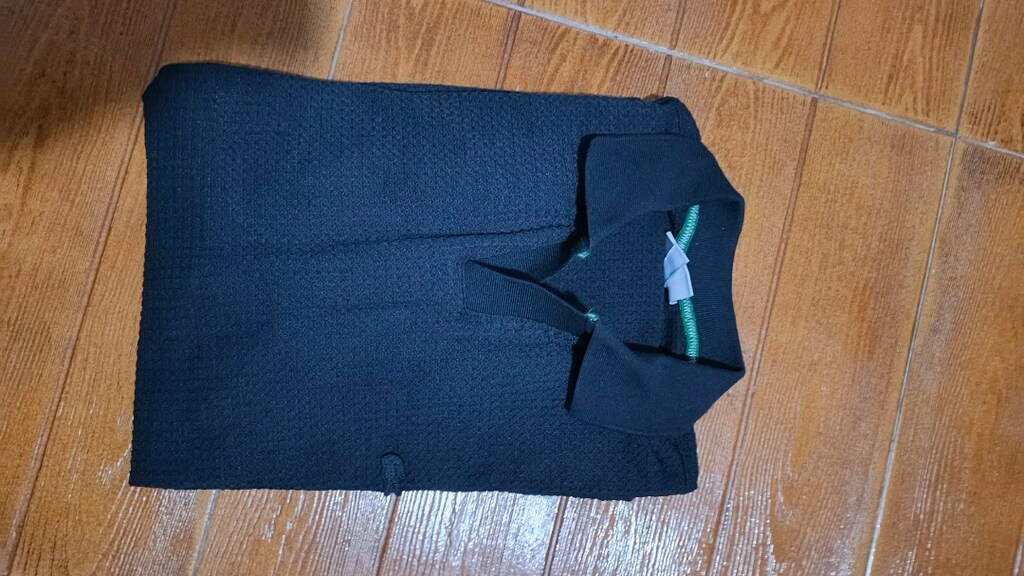 Lacoste tam esnek likralı harika örme kumaştan şık tshirt..