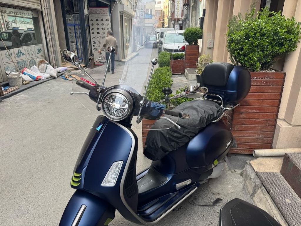 vespa gts T300 supertech temiz bakımlı - 3