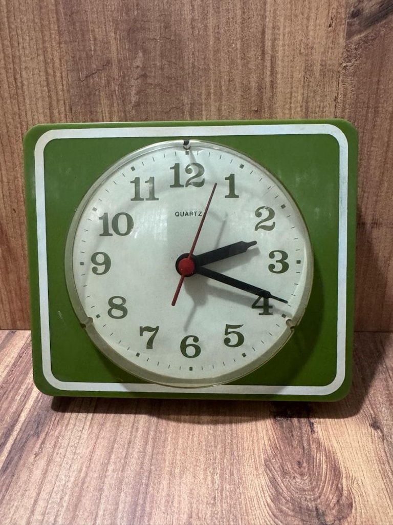 Vintage / Retro Yeşil Kare Masa Saati (Quartz Mekanizma) - 2