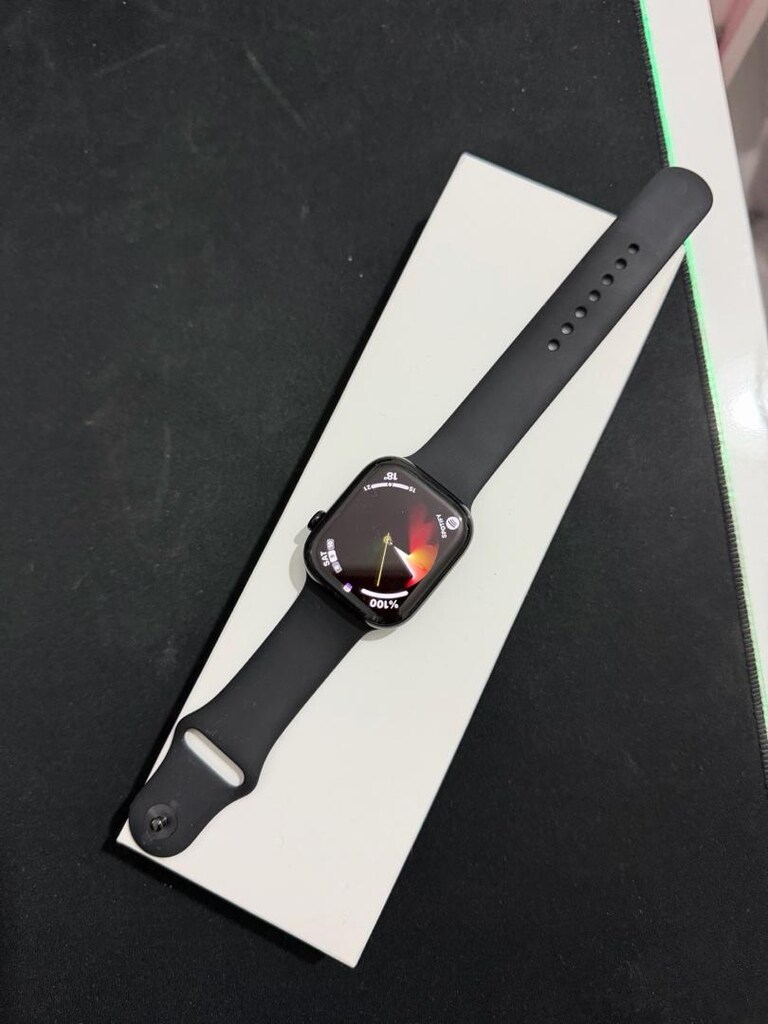 Apple Watch Series 11 46mm - 2