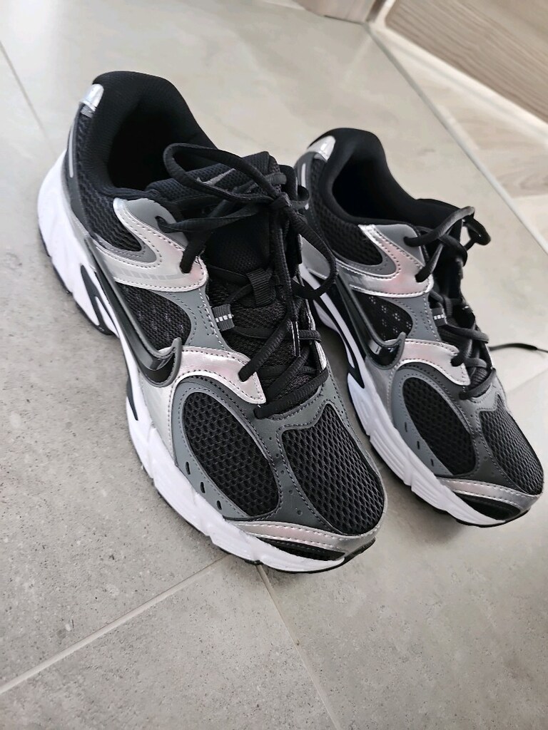Nike V5 RNR Siyah Erkek Sneaker - 2