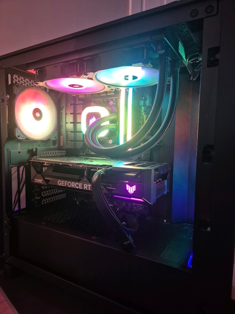 Asus tuf RTX 4070 - 4