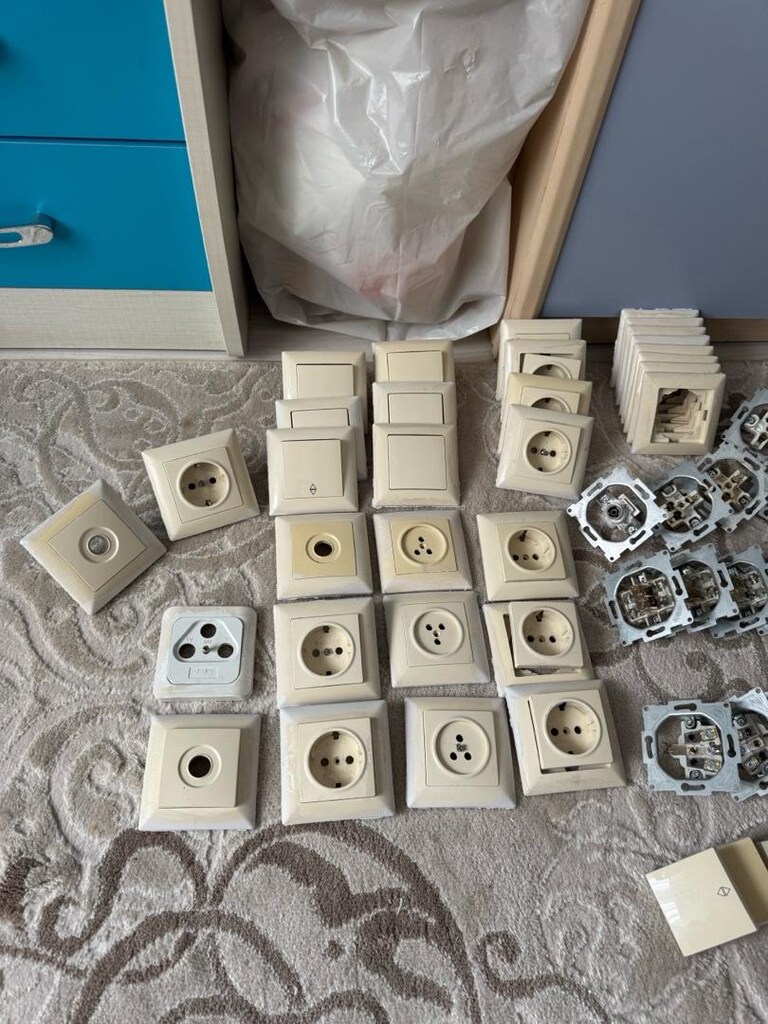 priz-anahtar-uydu-telefon - 2