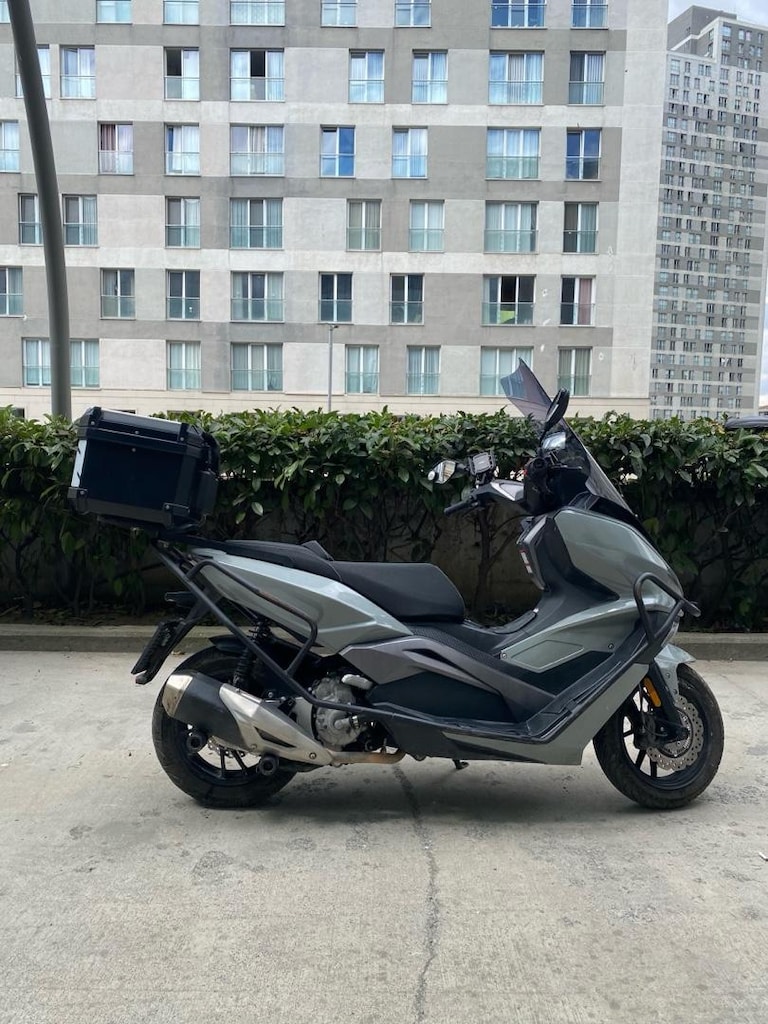 250 cc VESPA BLOKLU RKS VİESTE ACİL SATILIK 13.900 km - 6