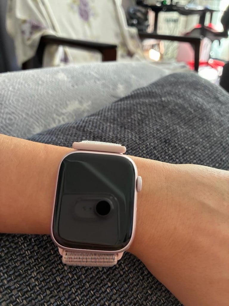 Apple Watch Series 9 GPS + Cellular 45mm - 4