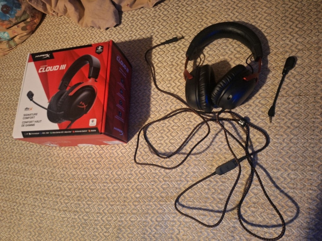 Sıfır / Kutulu HyperX Cloud III Oyuncu Kulaklığı (Hediye Geldi) - 2