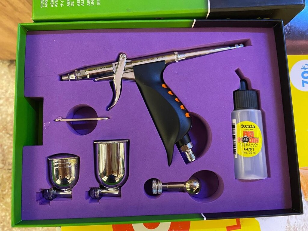 IWATA NEO IWATA TRN2 yandan beslemeli sual action tetikli airbrush - 2
