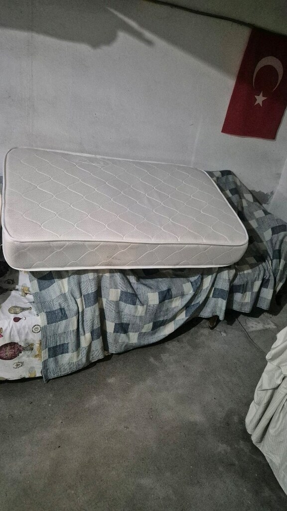yatak 190 90 biri 130 80 biri iki tane tekde veririm - 4