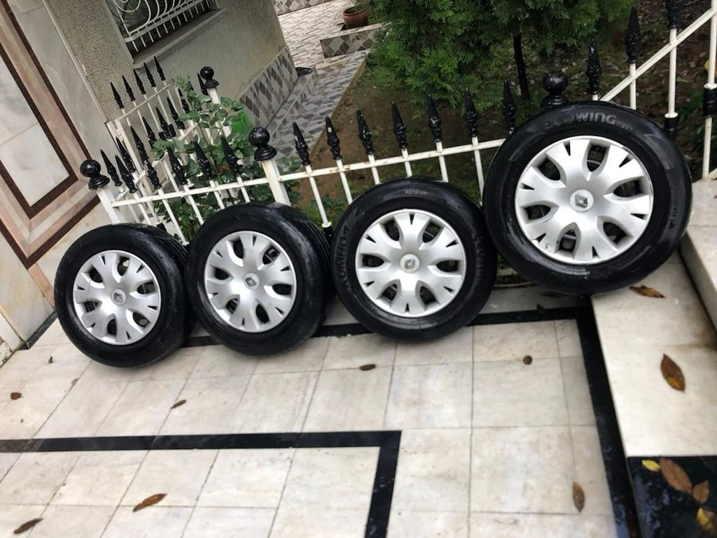 RENO FLUGANS LASTİK TAKIMI MEGAN 4.E de olur 2.KUMHO 205.65.15…2.ADET - 4