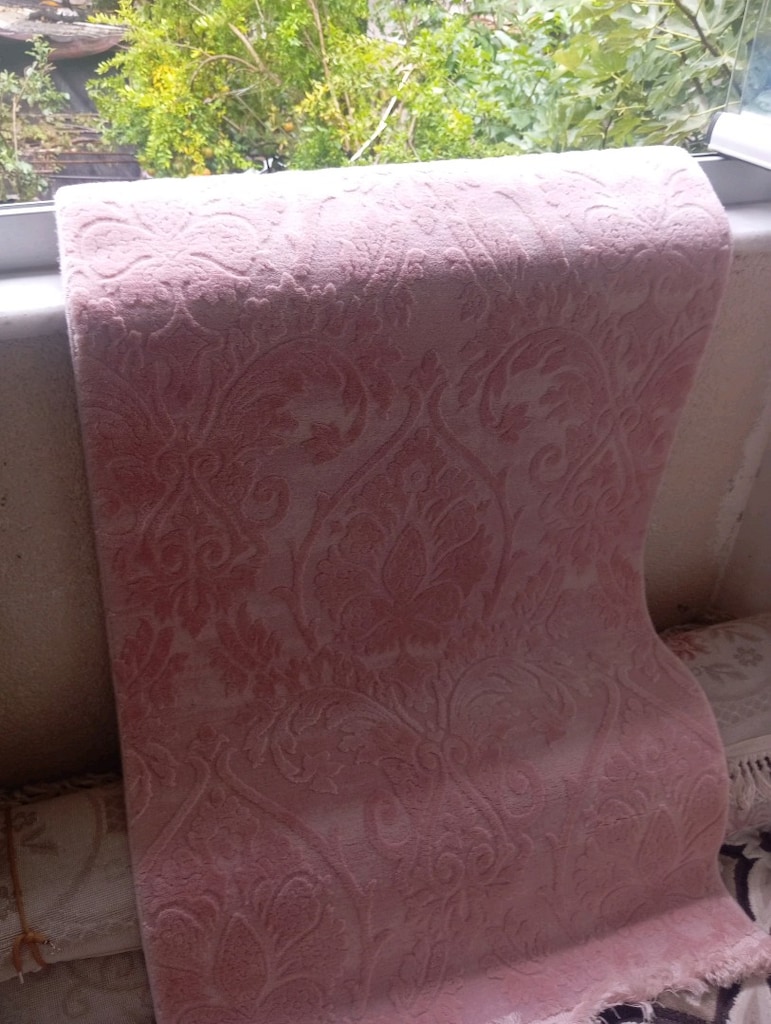 Pudra Pembe Çeyizlik Yatak Odası Seti (3 Parça Halı Takımı + Yatak Ört - 4