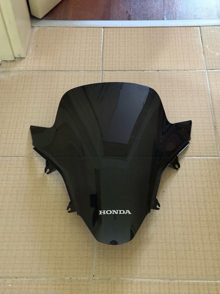 Honda PCX 2024 Orijinal Ön Cam - Sıfır - Çiziksiz - Siyah - 2