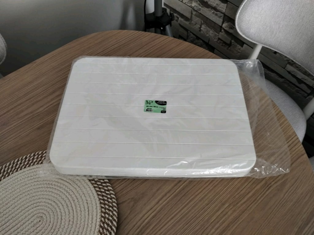 Katlanir kamp masasi 48.5cm uznluk sifirdir.Ankara etimesgt 250tl son - 4