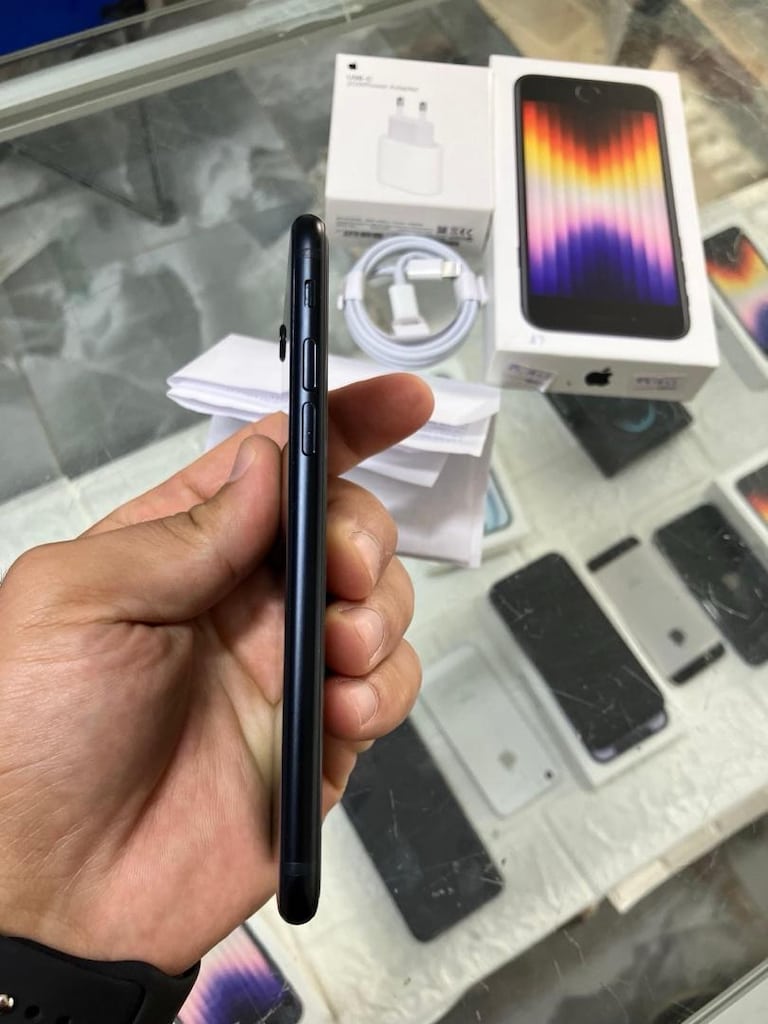 MÜHENDİSCELLDEN YURTİÇİ İPHONE SE 3.NESİL PİL %87 KUTU FATURA - 5