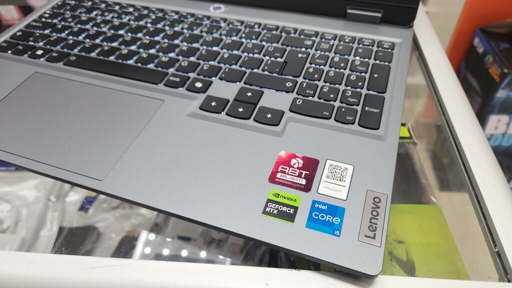 ABT BİLİŞİM–Lenovo LOQ Intel i5-12600HX 8 GB ddr5 6 gb rtx 3050 laptop - 3