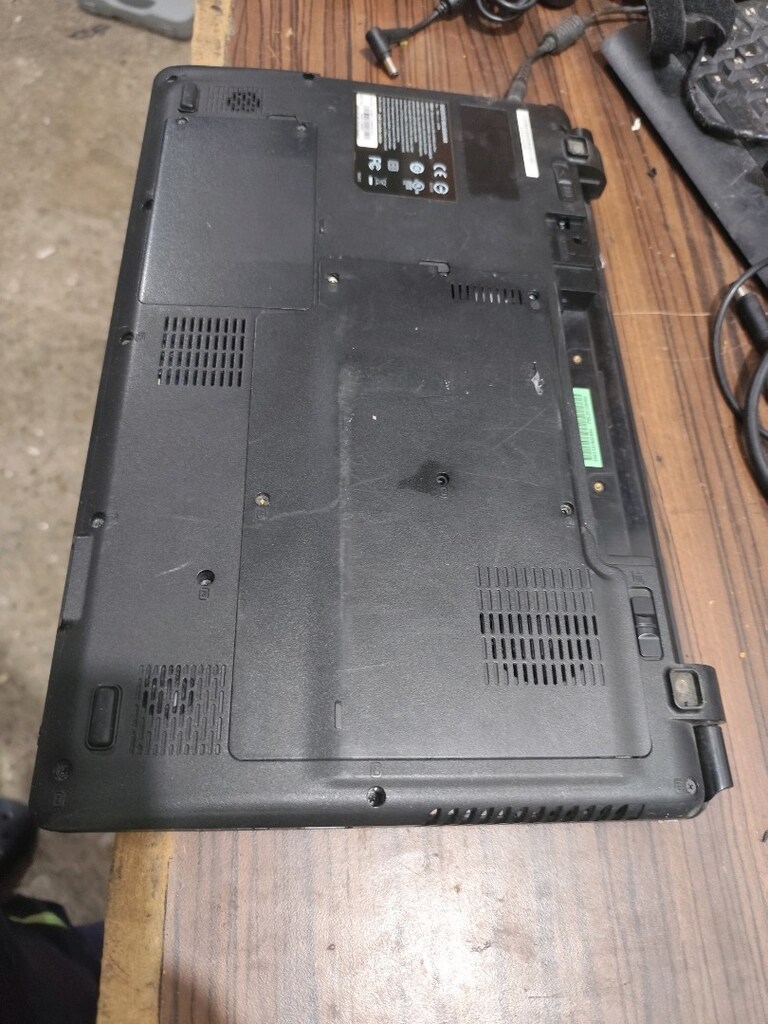 Grundig İ7 Leptop - 7