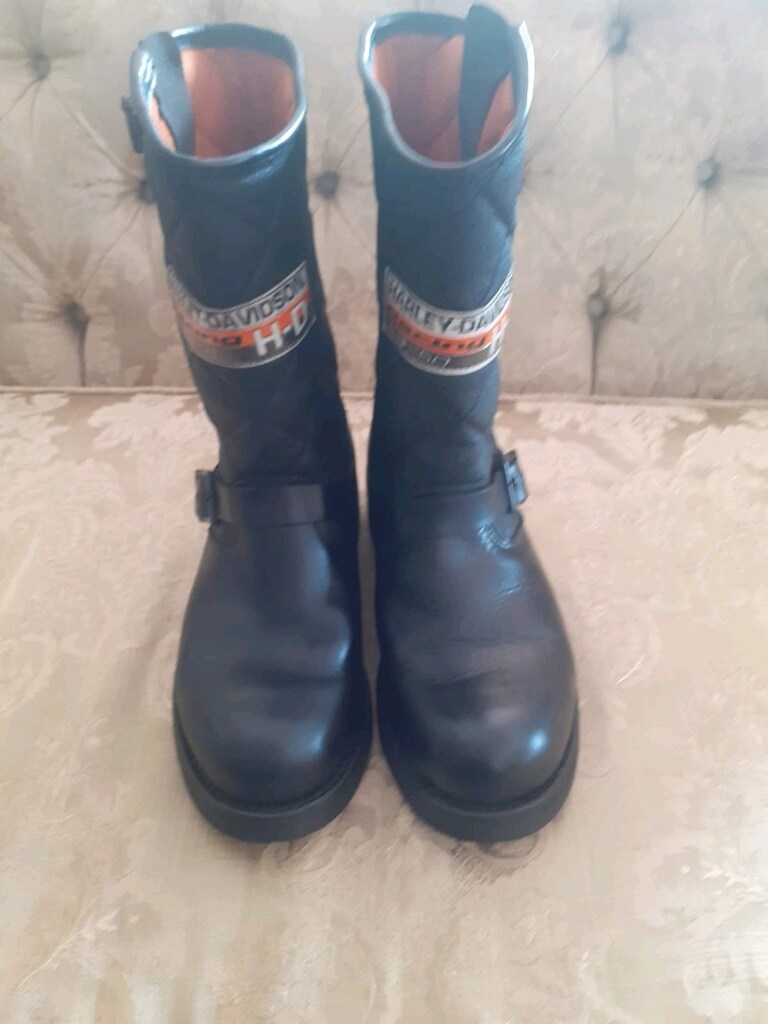Harley Davidson Deri Bot, 41 Numara
