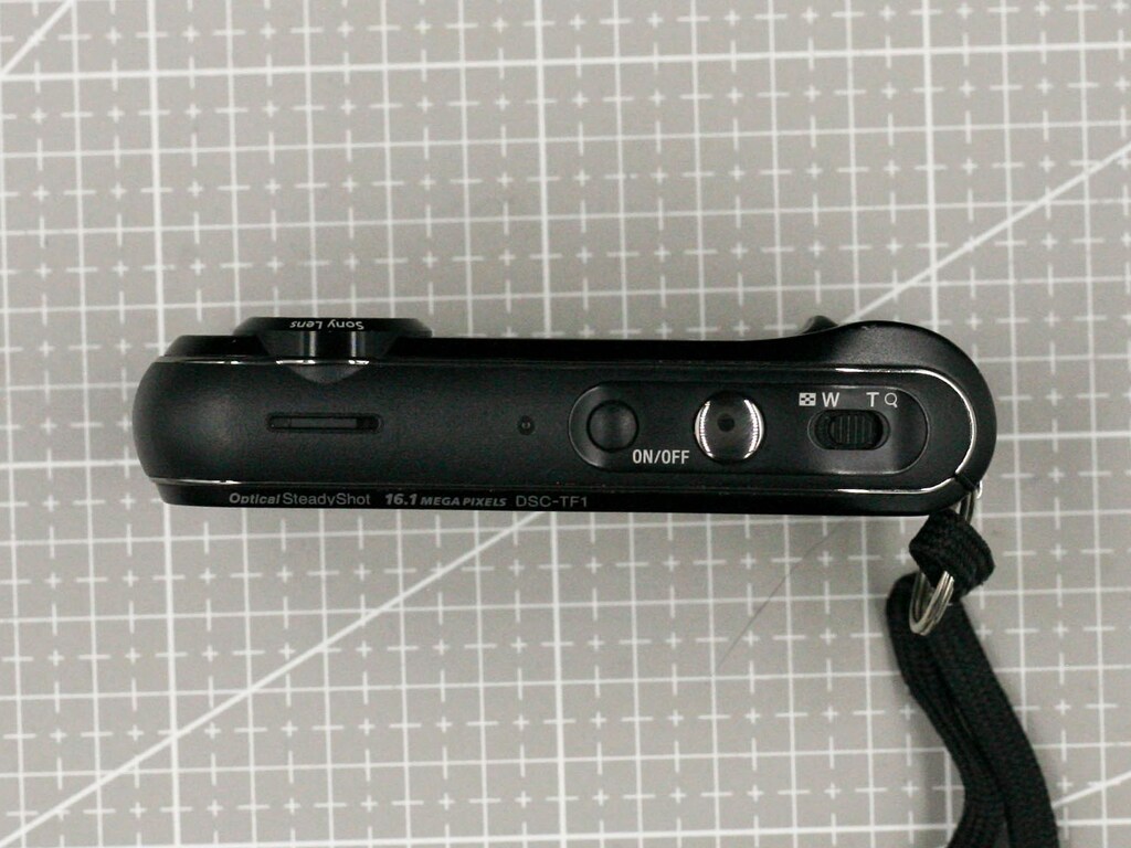 Sony Cyber-shot DSC-TF1 10 metreye kadar su geçirmez fotoğraf makinesi - 2