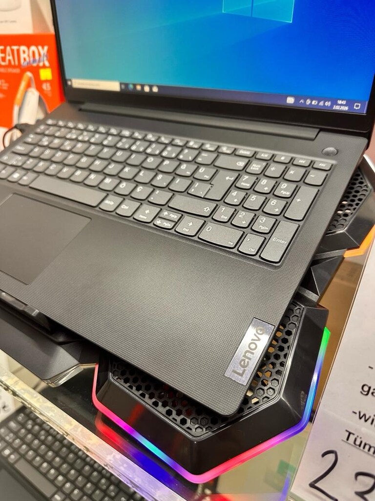 Lenovo v15 g4 amn 15.6" 8gbram-512gb m2ssd-5gb e.kartı - 3