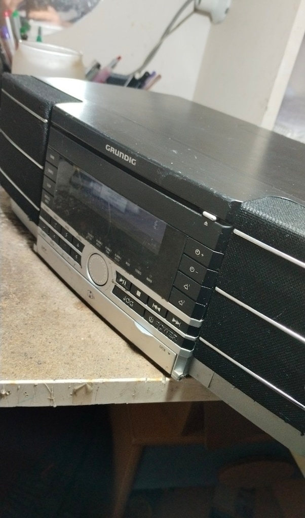 TEMİZ KULLANILMIŞ GRUNDİG - CDS - 5000 DEC MARKA VE MODEL NUMARALI SET - 17