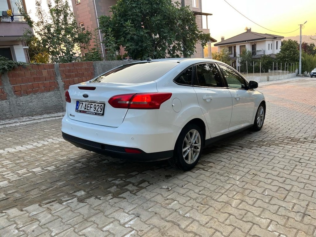 2018 otomatik ford focus - 5