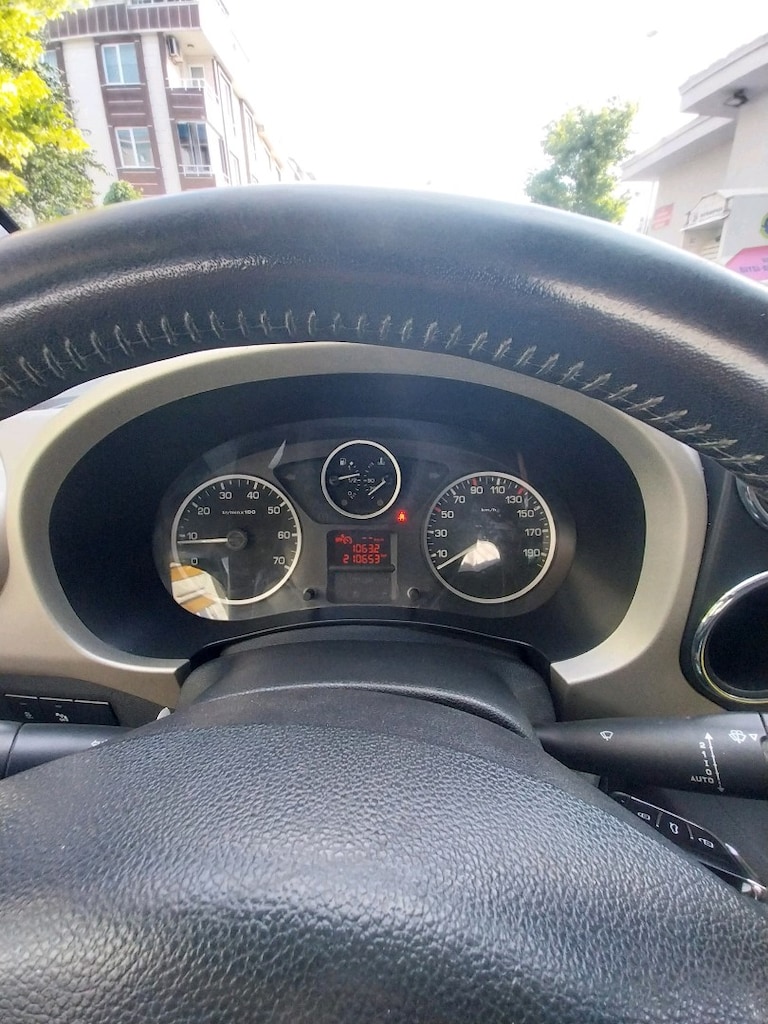 PEUGEOT PARTNER ALLURE 1.6 HDI - 4