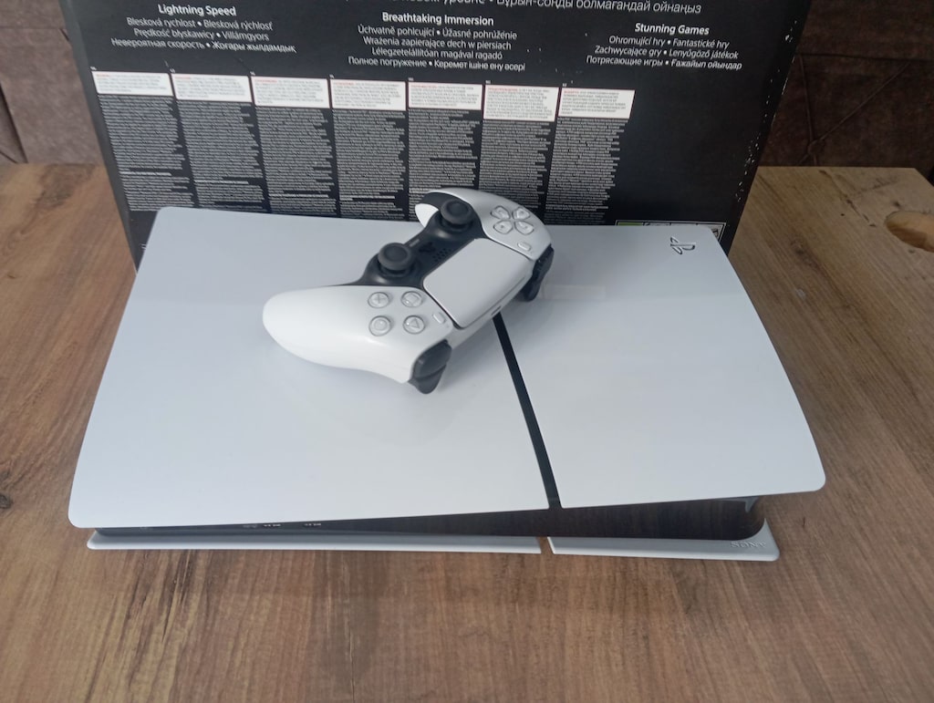PS5 SLİM DİGİTAL 1KOL 6 AY MAĞAZA GARANTİLİ FULL SET - 3