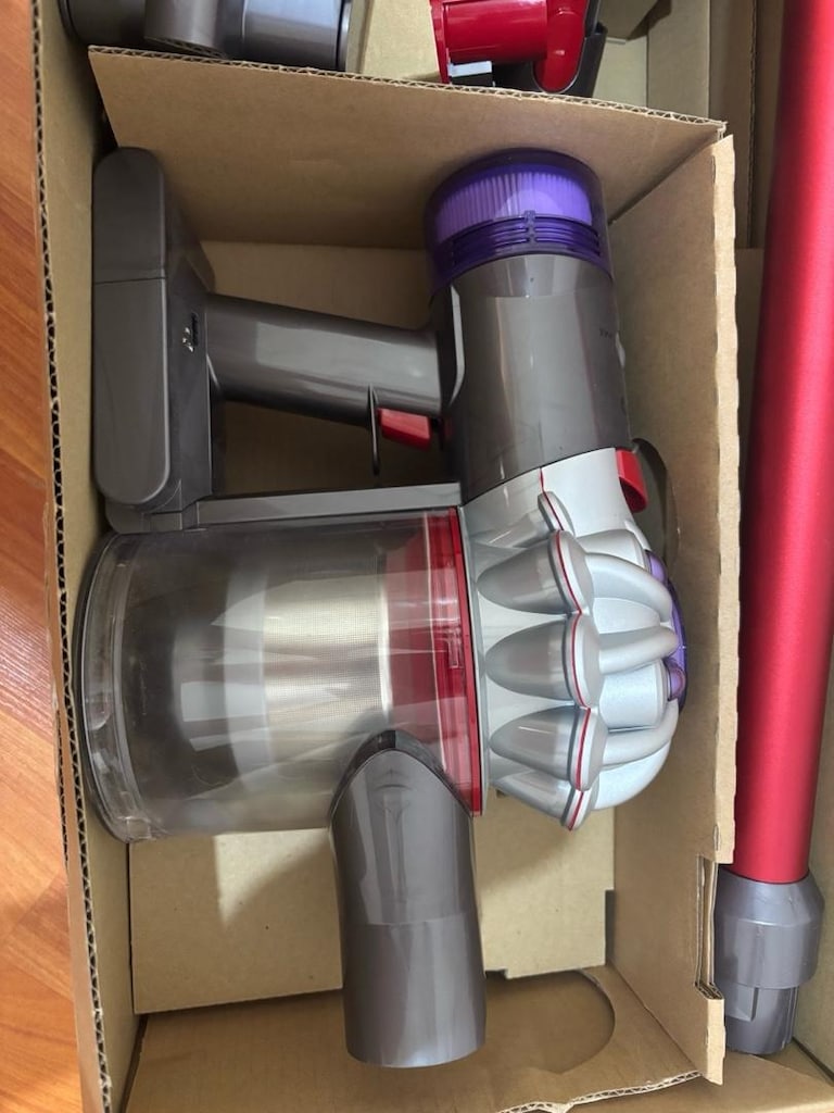 SIFIR DYSON V8