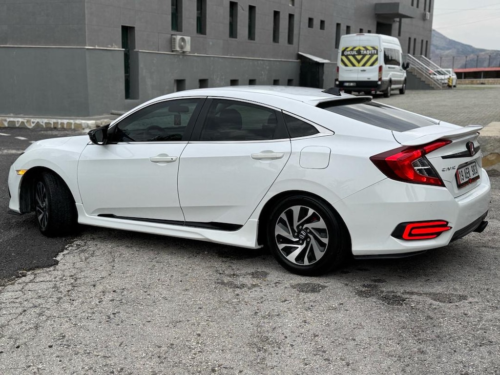 Memurdan satılık temiz Honda Civic - 4