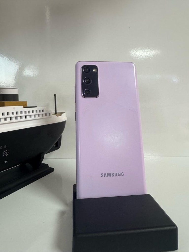 SAMSUNG S20FE - 2