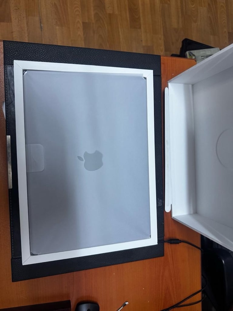temiz sıfır ayarında MacBook m3 pro - 3