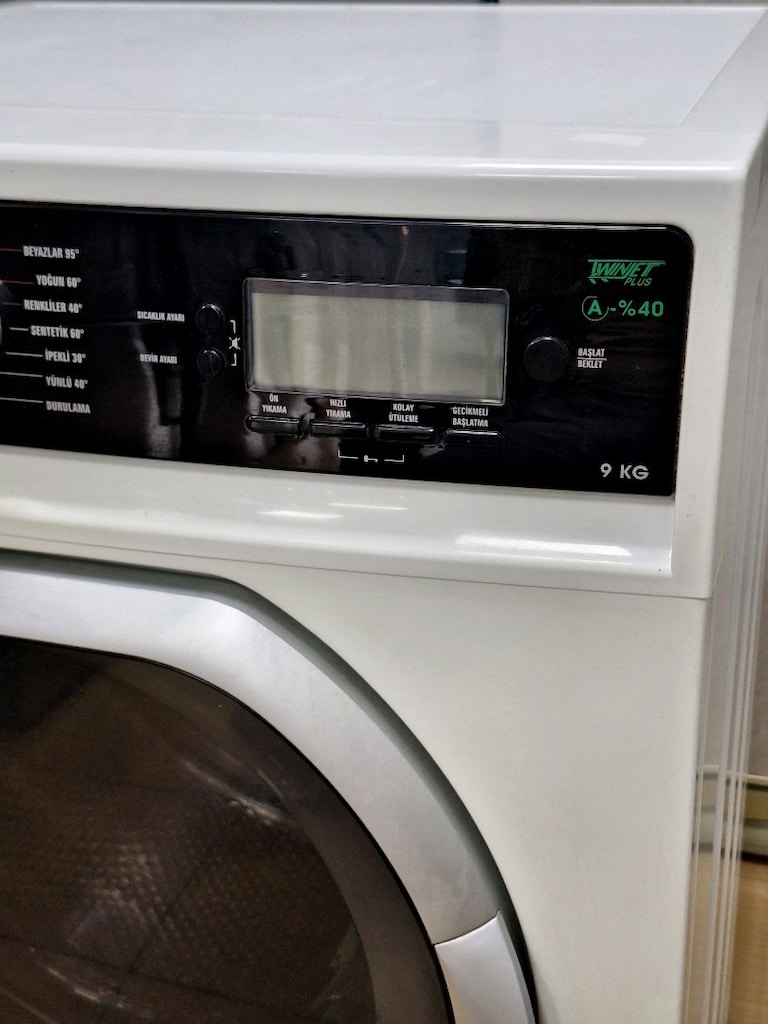 Çok temiz 9kg A+++ çamaşır makinesi tertemiz sorunsuz dijitalli - 3
