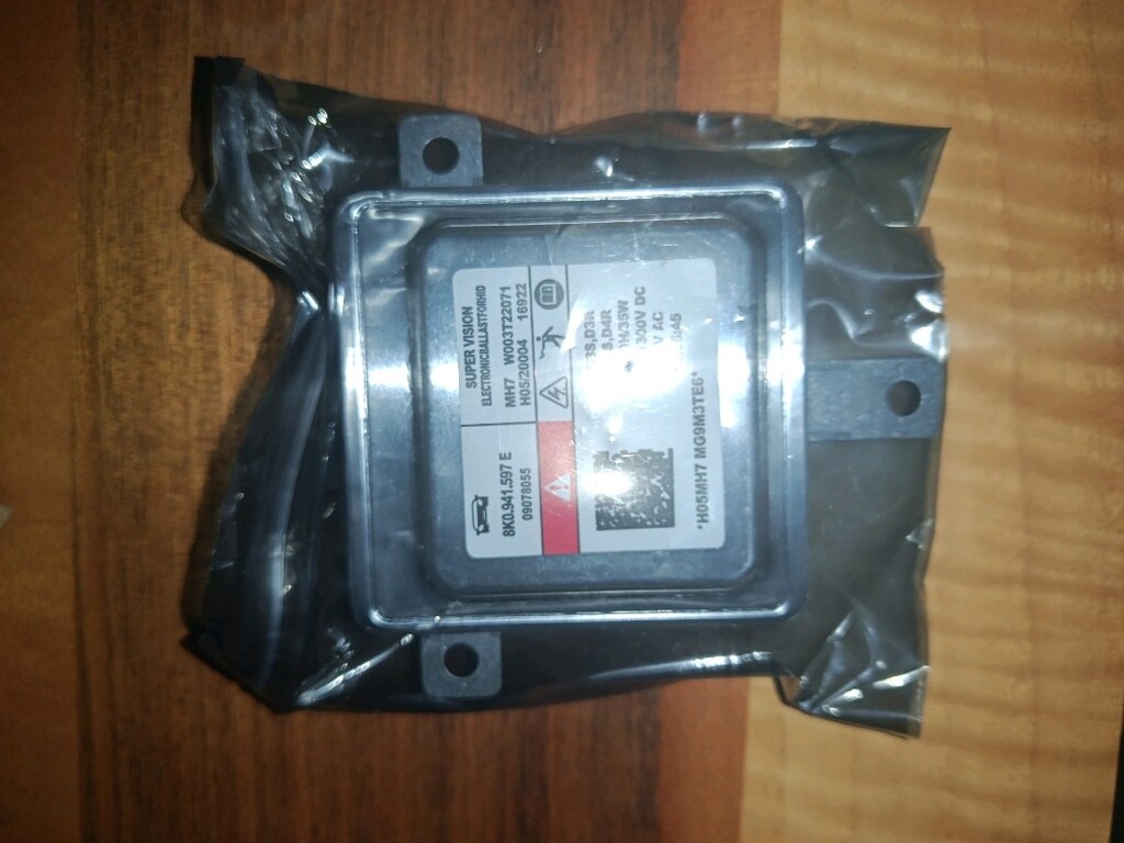 8K0 941 597 E Zenon far beyni Volkswagen audi - 9