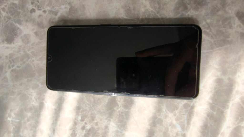 Oppo A5 2020 64 GB hafıza 3 GB ram - 2