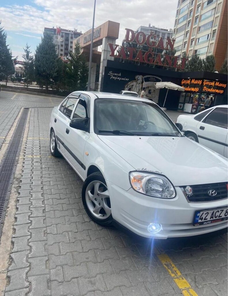 hyunda accent - 8