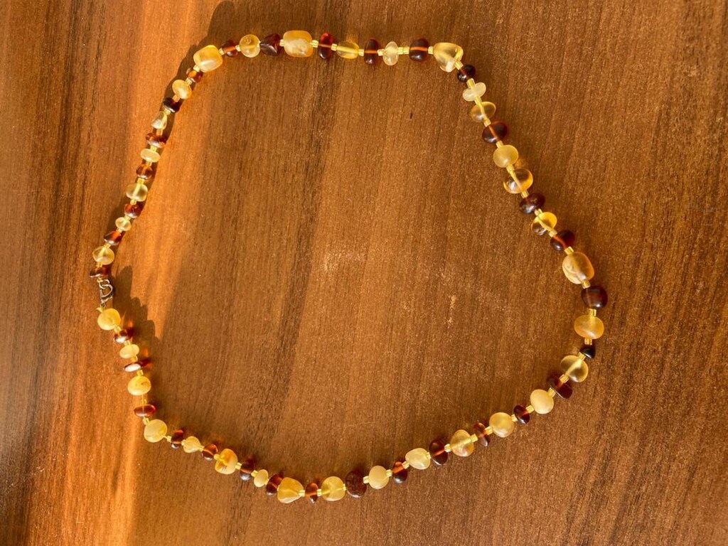 KEHRİBAR KOLYE