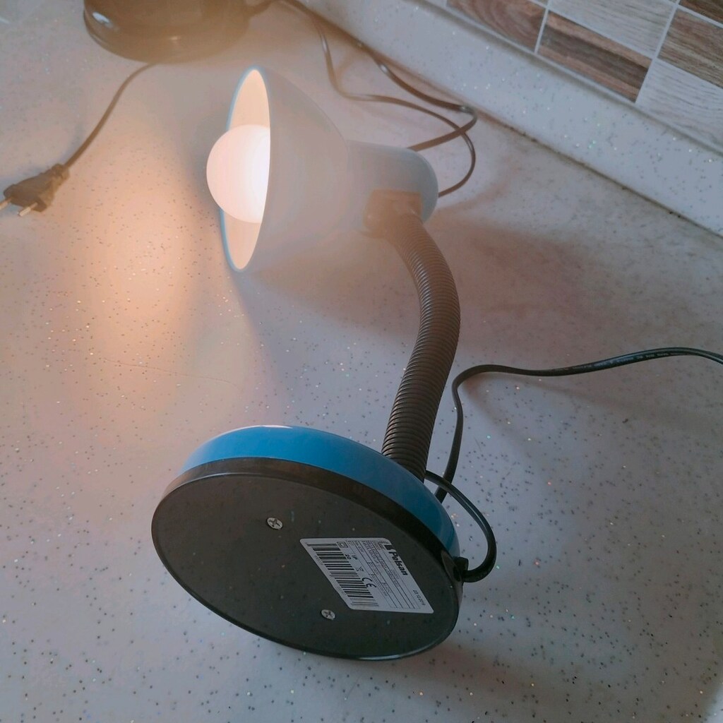Pensan masa lambası.Tertemiz . Çalışır vaziyette.Pazarlik olur - 4
