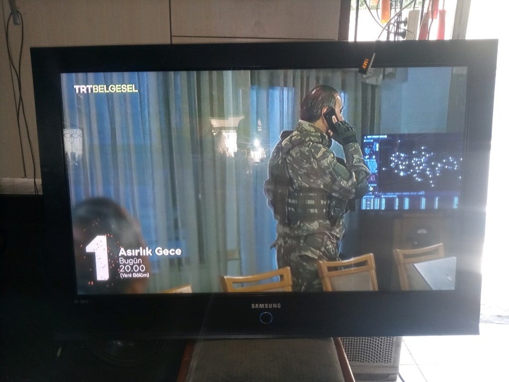 Samsung 106 ekran sorunsuz LCD TV - 6