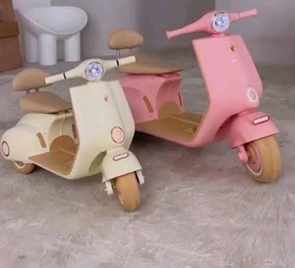(VESPA'LAR DA KAMPANYA 11.500&22.500 E AKÜLÜ ARABA SCOOTER MOTOR - 2