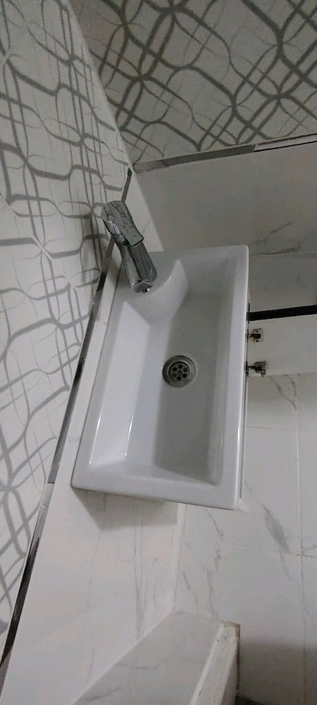 Banyo Dolabı Kopmle Takım Sıfır Ayarında - 8