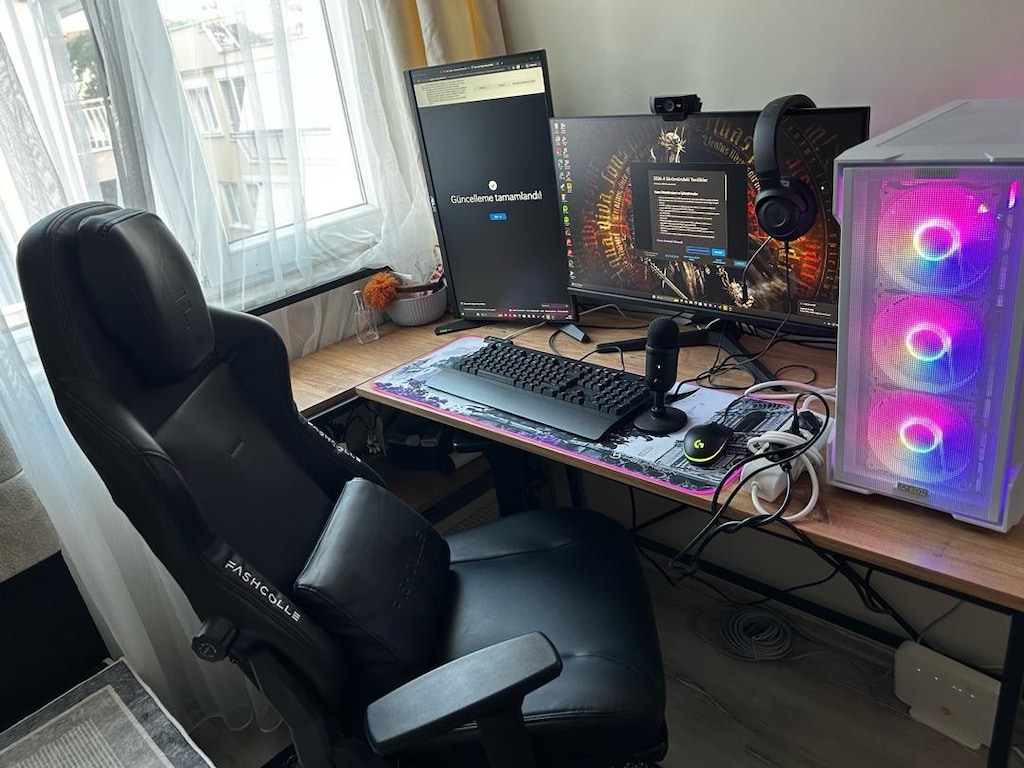 SIFIR YAYINCI GAMING BİLGİSAYAR FULL SİSTEM KOLTUK MASA DAHİL