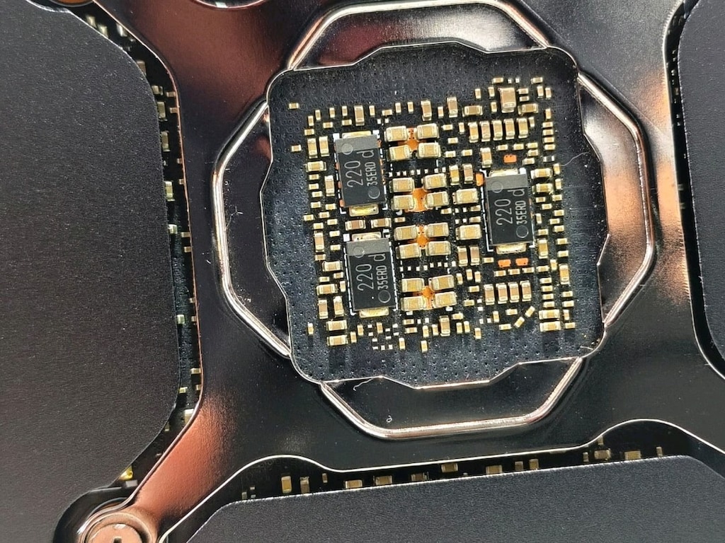 MS gaming x I GeForce RTX 4070ti Ekran Kartı - 12