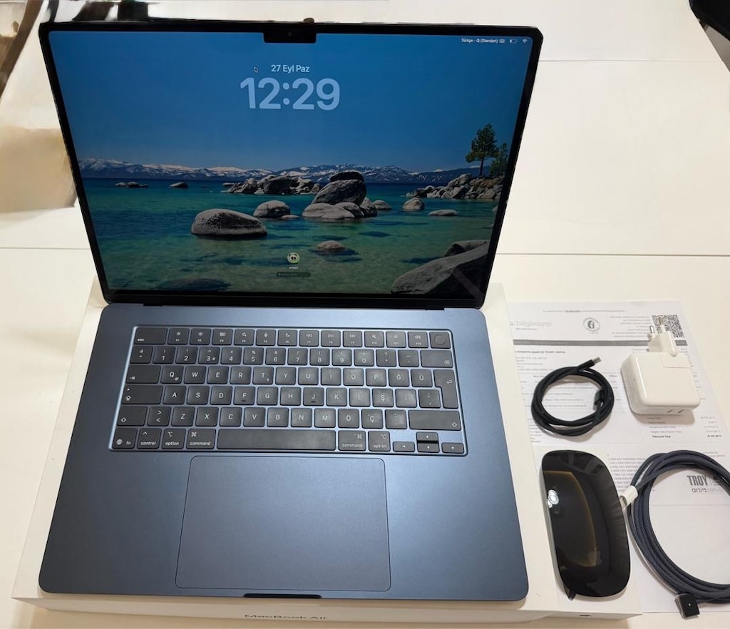 MACBOOK AİR 15” M4 1 YIL GARANTİ + MAGİC MOUSE - 2