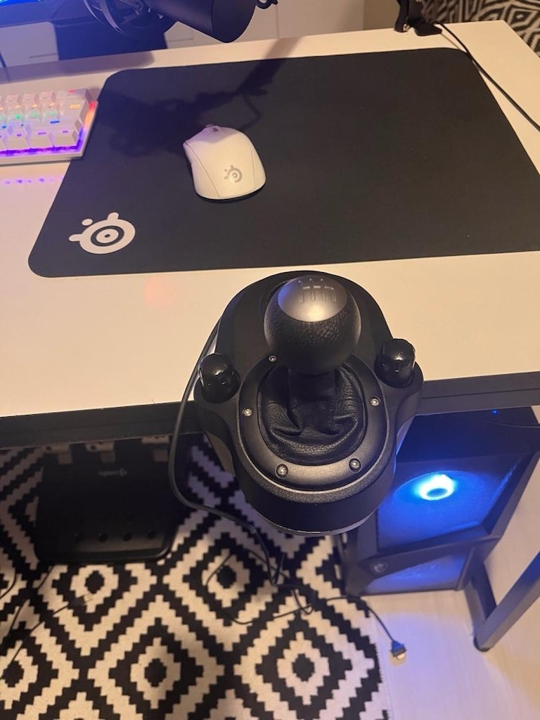 Logitech G29 + Shifter - 2
