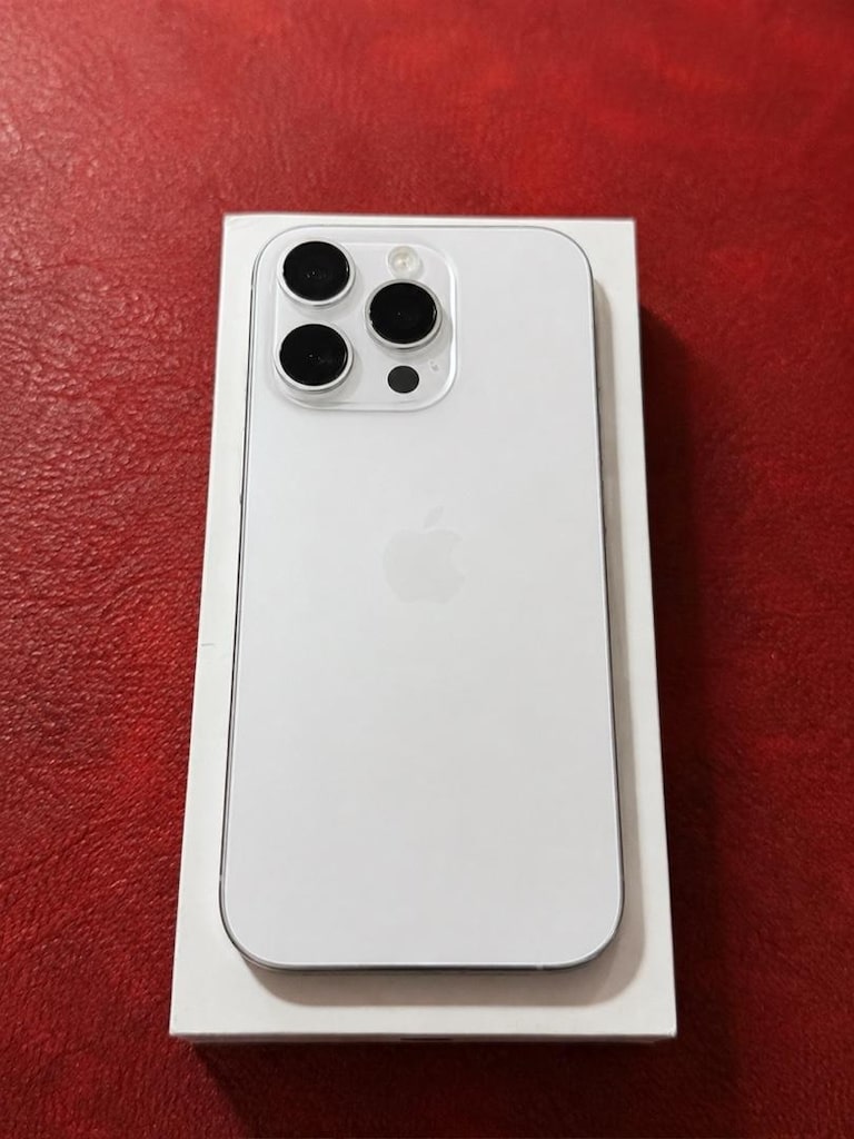 İphone 16 pro 128 GB Nokta Hatasız - 4
