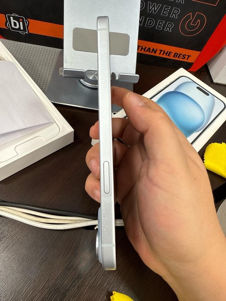 iPhone 15 plus 128gb pil:80 - 7