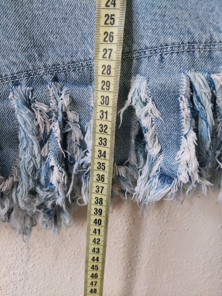 Trendyol Milla Püsküllü yüksek bel Jean mini şort - 14