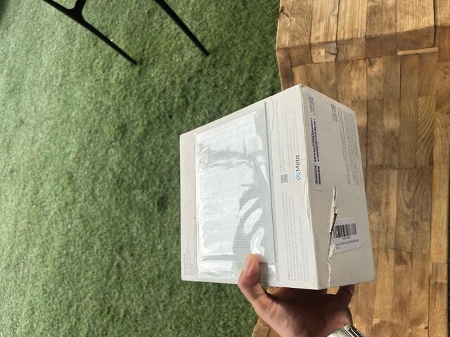 Meta Quest 3 128 GB Kablosuz Sanal Gerçeklik Gözlüğü