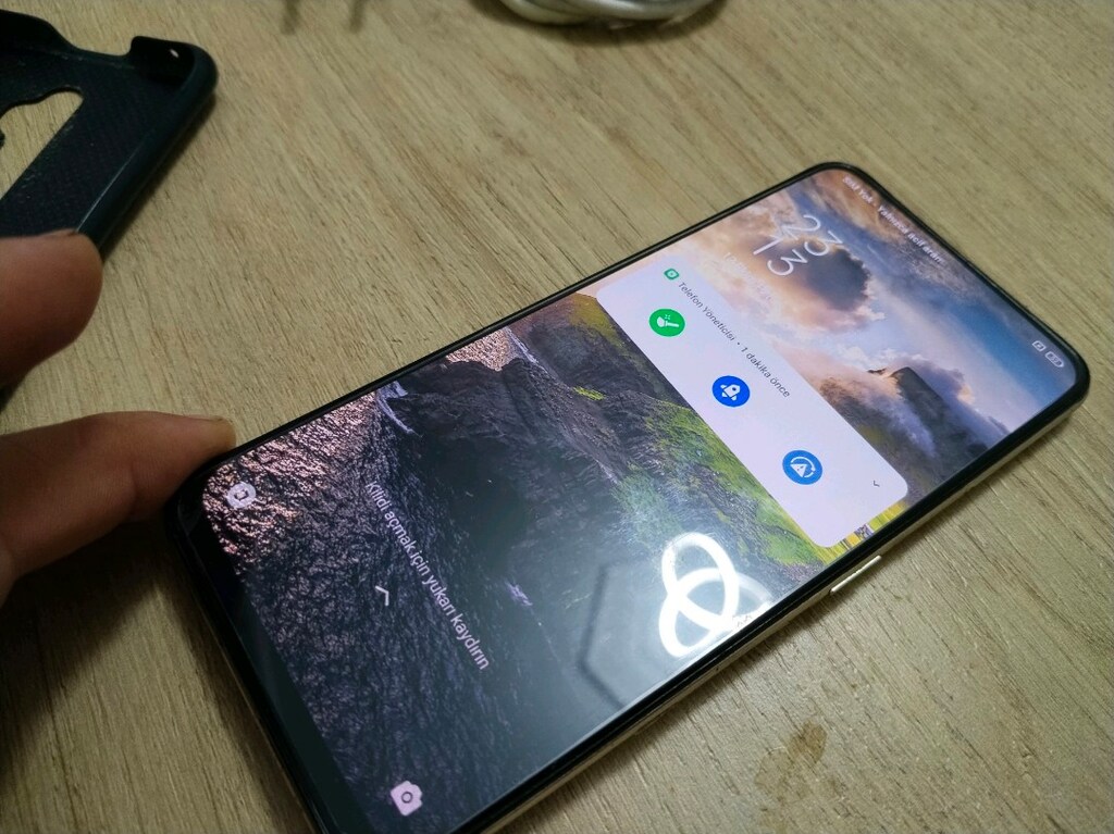 oppo renk 2 Z - 5