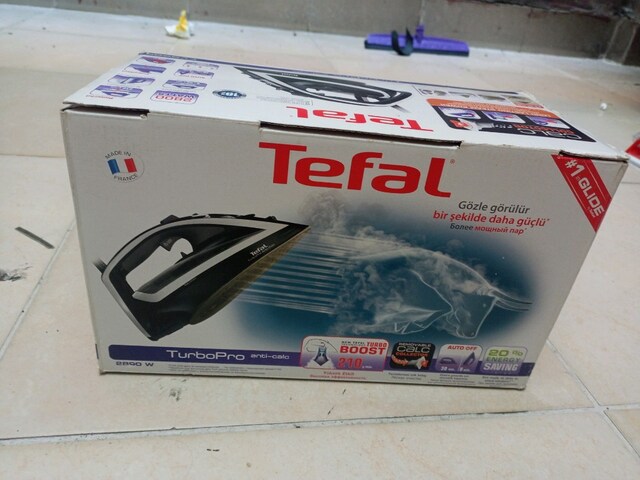Tefal turbo pro FV5685E0 buharlı ütü